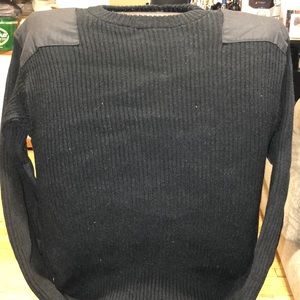 Black sweater commando size L